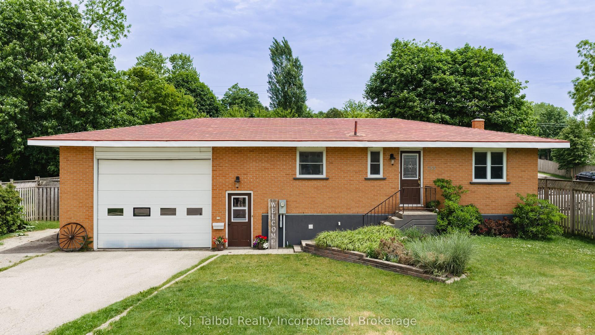 155 James Street, Central Huron — Detached for sale, photo 1