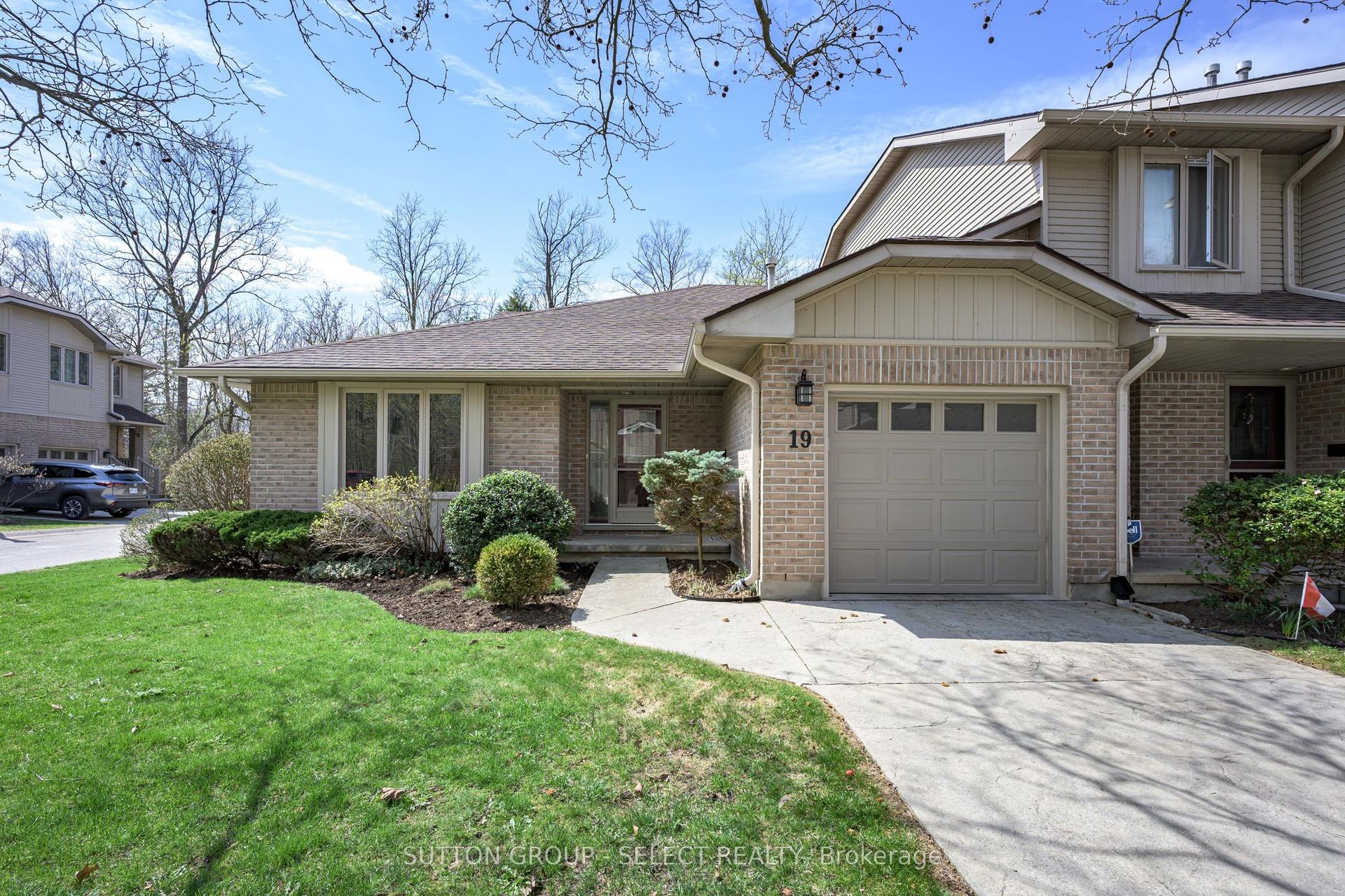 70 Glenroy Road 19 #19 — photo 1