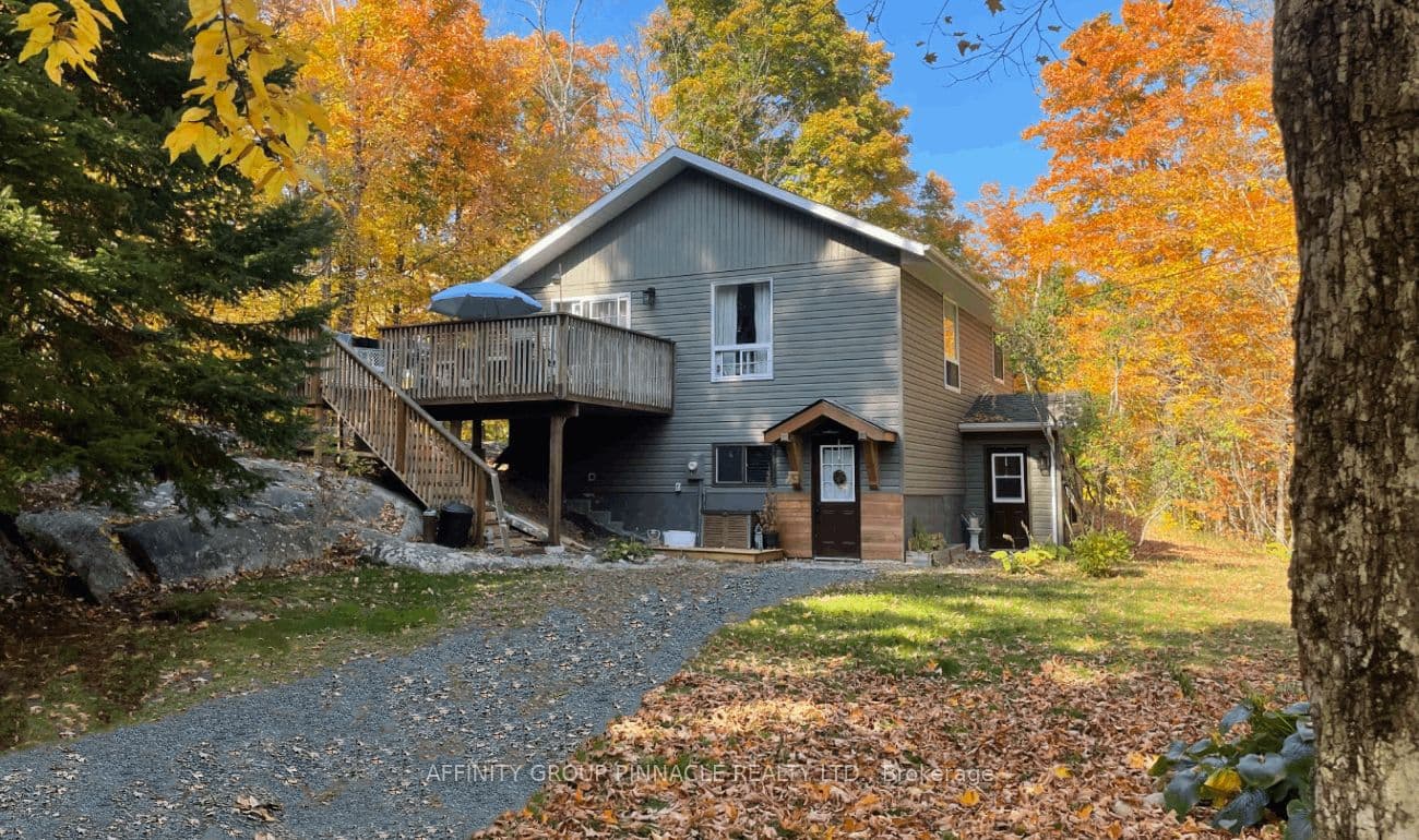 96 Pinewood Road — photo 1