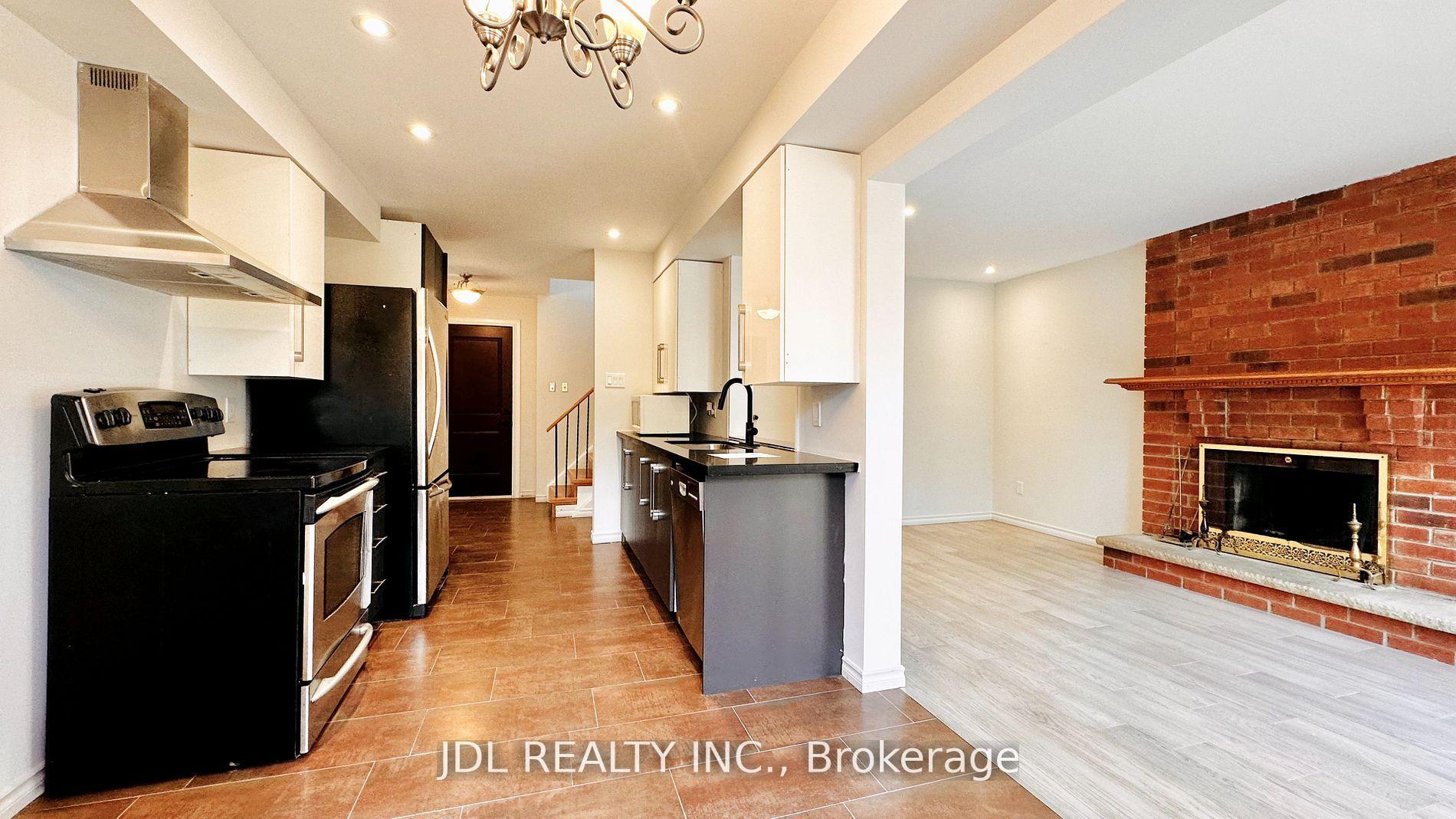 127 Huntington Park Drive, Markham — Detached for lease, photo 1