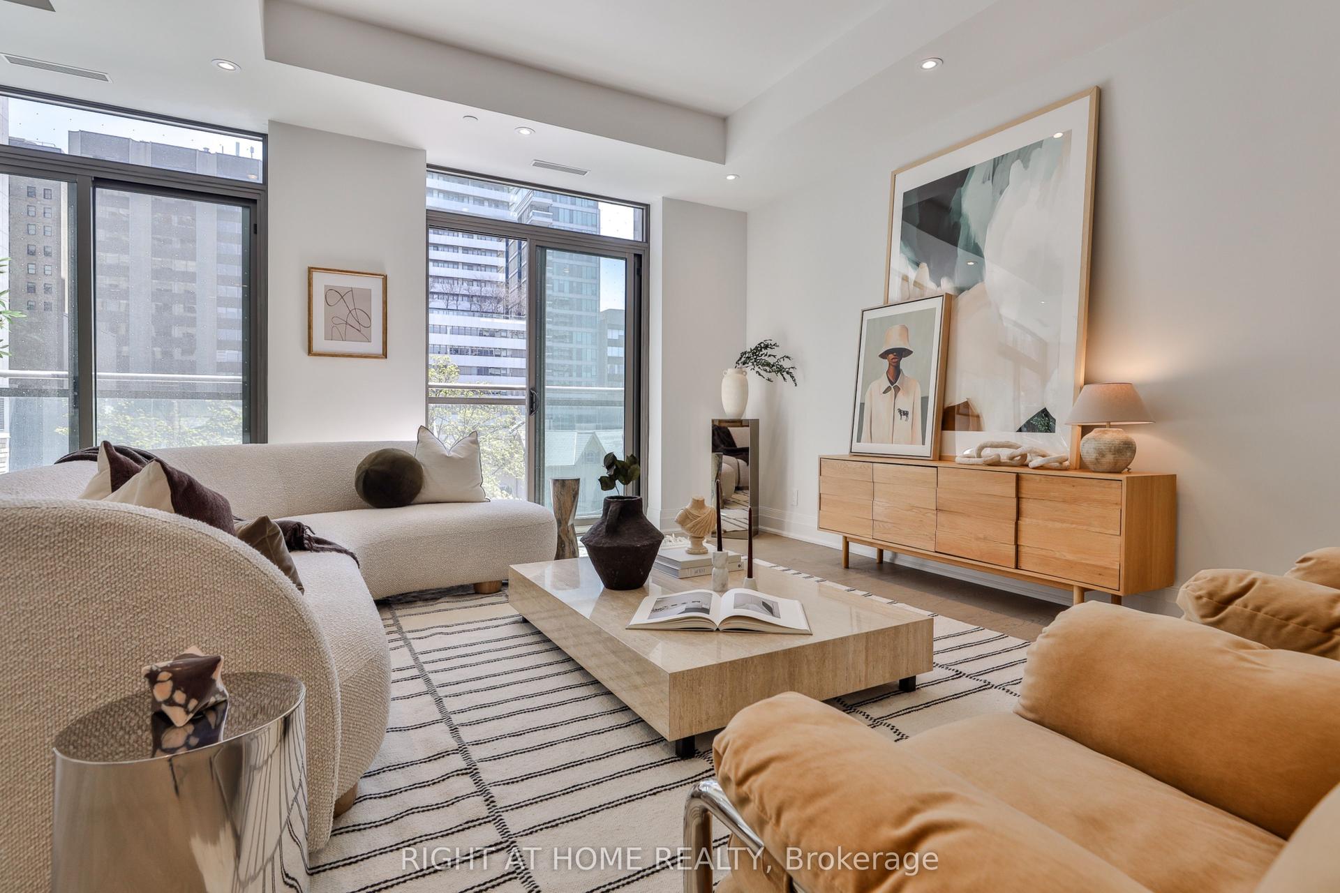 10 Prince Arthur Avenue 404 #404 — photo 1