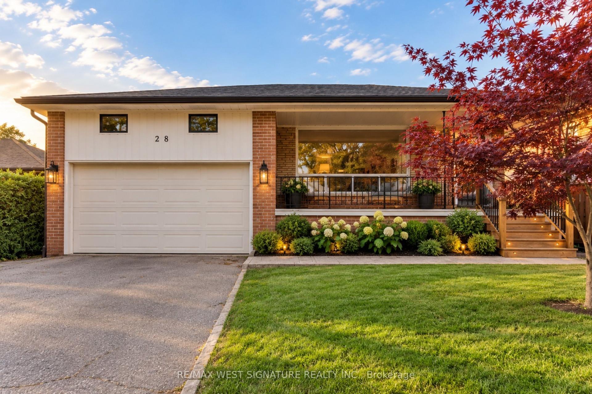 28 Bluehaven Crescent, Toronto — Detached for sale, photo 1