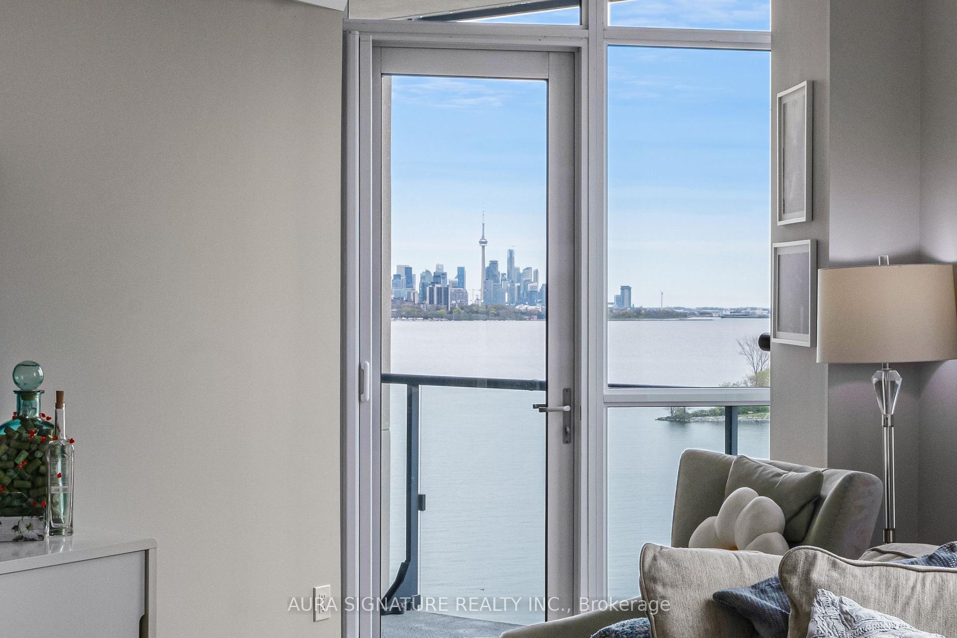 59 Annie Craig Drive 1004 #1004, Toronto — Condo for sale, photo 1