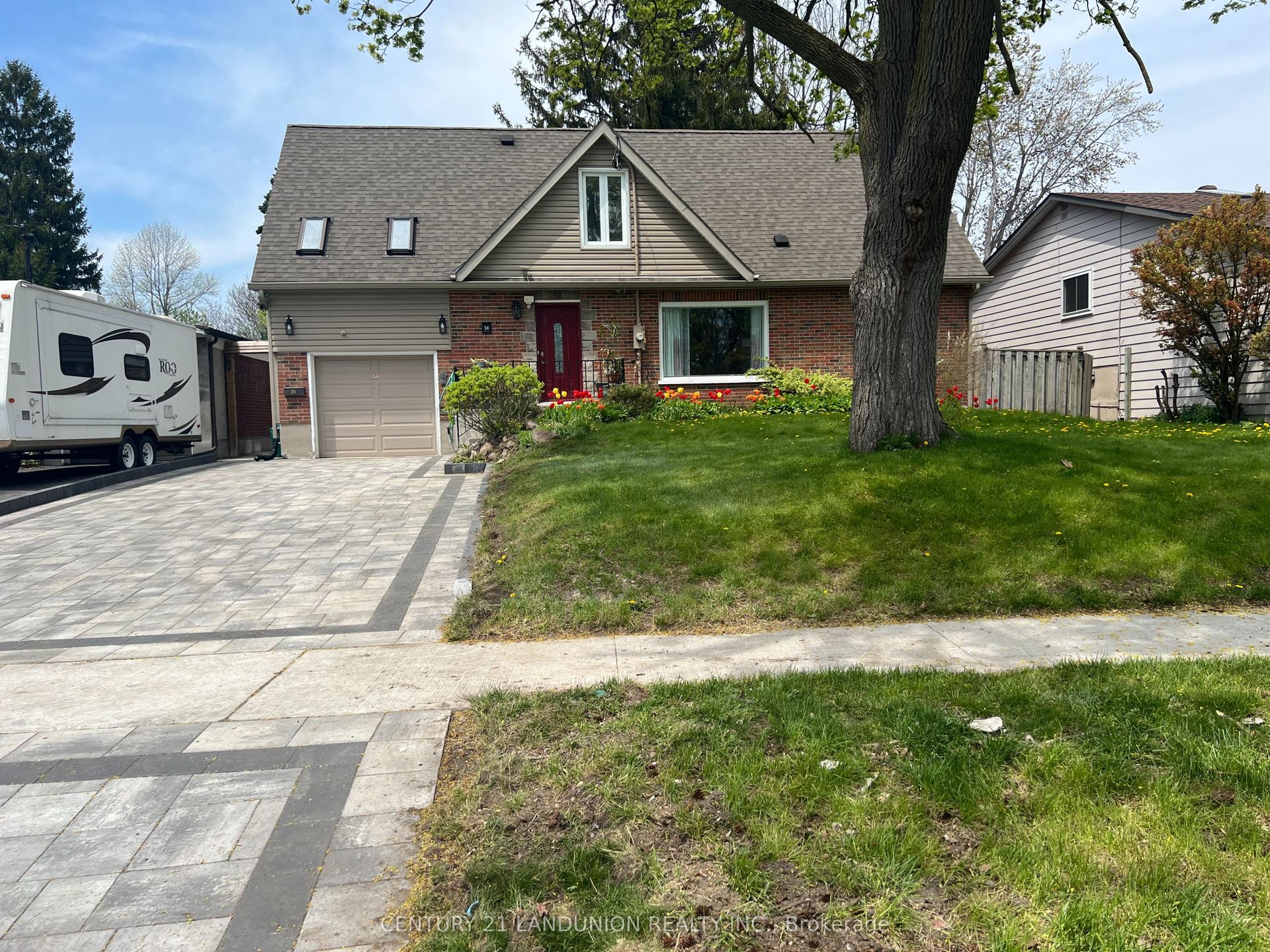 34 Grassmere Court — photo 1