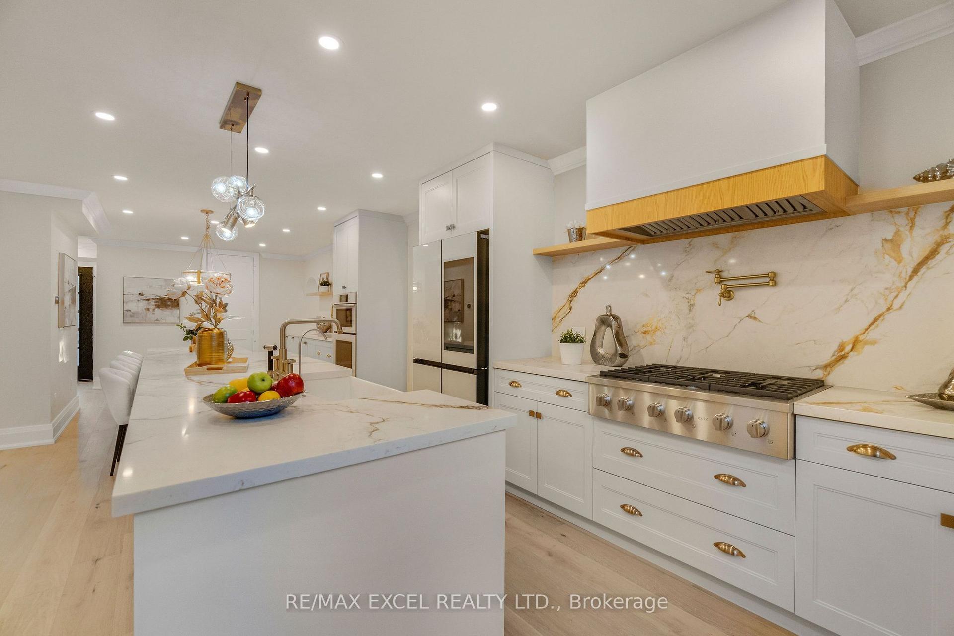 599 Conacher Drive, Toronto — Detached for sale, photo 1
