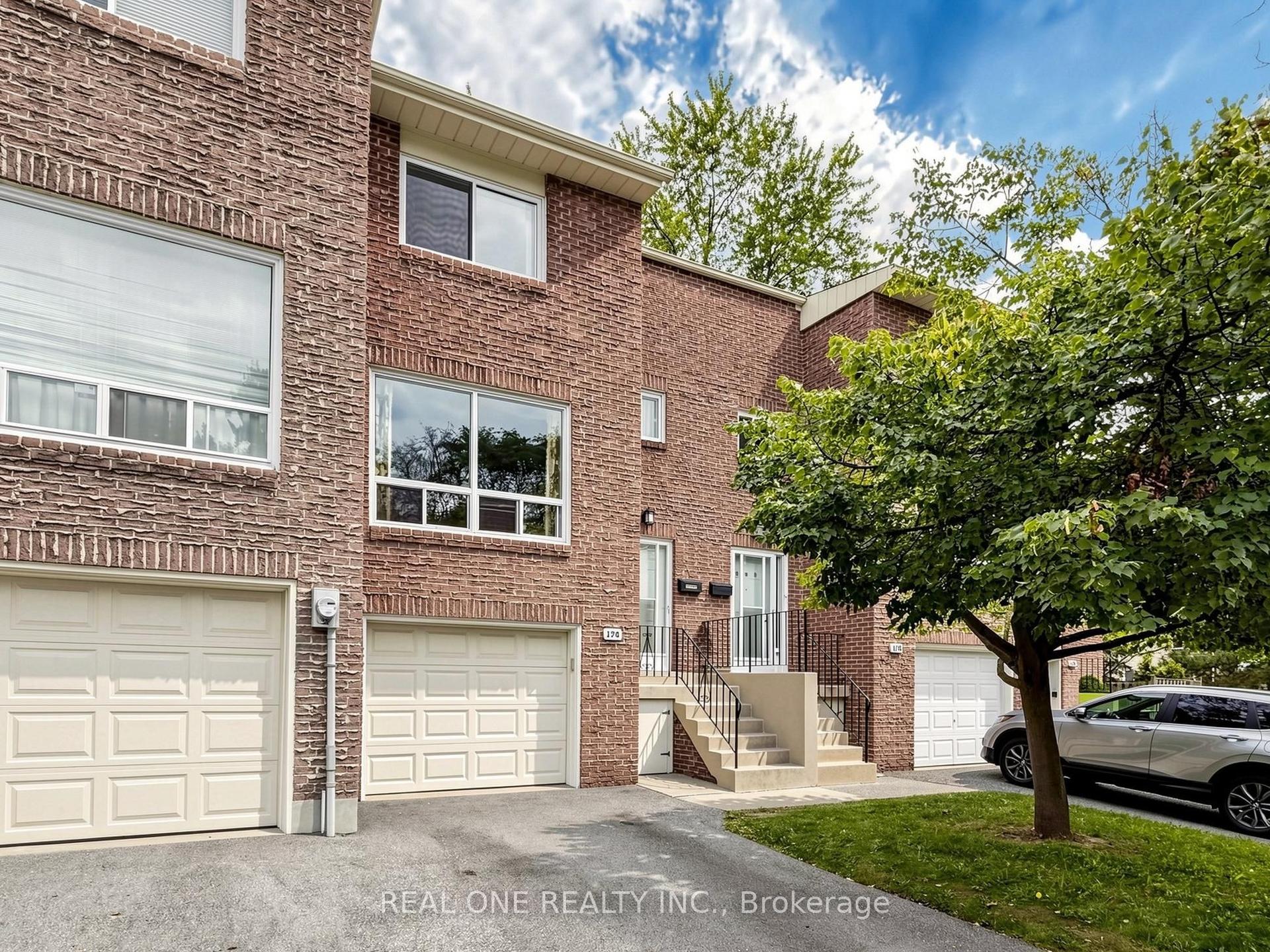 174 Rusty Crestway, Toronto — Condo Town for sale, photo 1