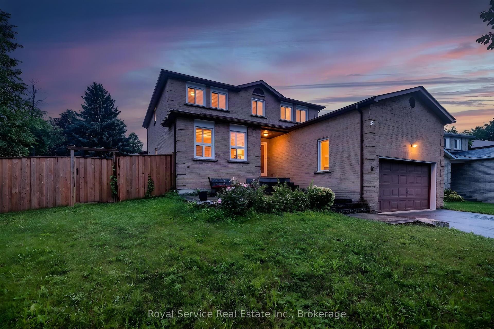 61 Adams Drive, Ajax — Detached for sale, photo 1