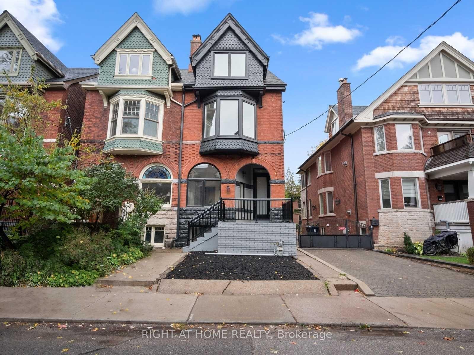 94 Concord Avenue E Unit 1 #Unit 1, Toronto — Semi-Detached for lease, photo 1