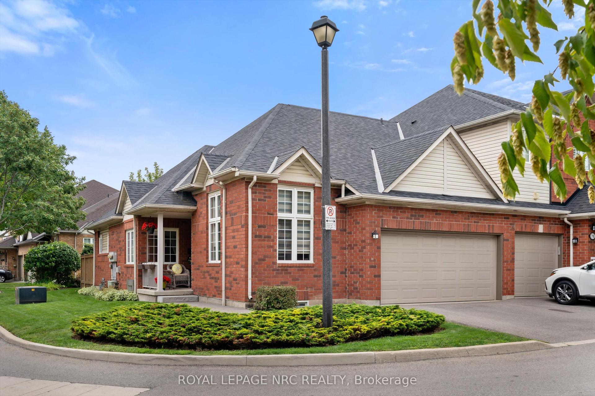 100 Beddoe Drive 77 #77, Hamilton — Condo Town for sale, photo 1
