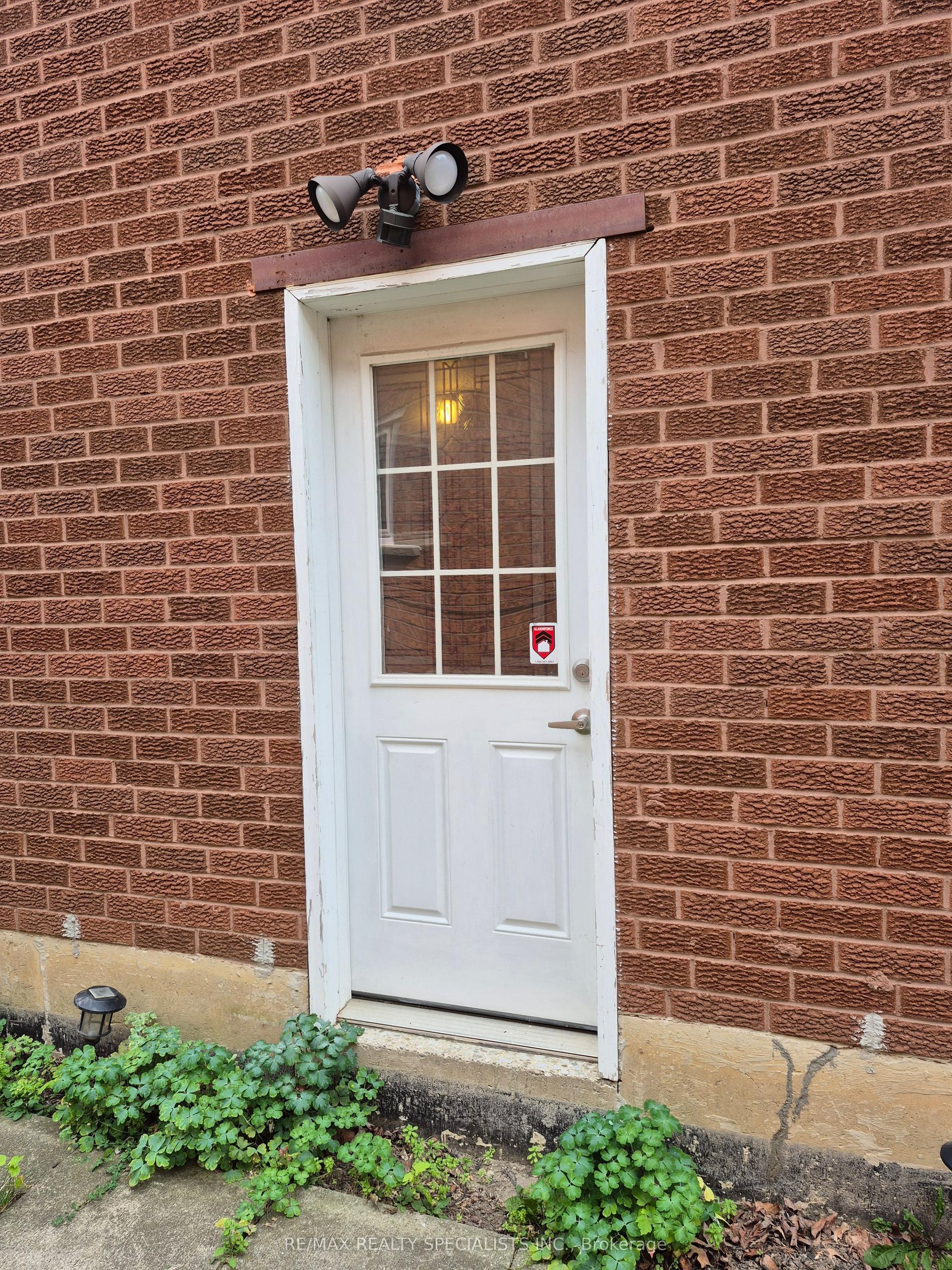 353 Brownridge Drive Lower #Lower, Vaughan — Detached for lease, photo 1