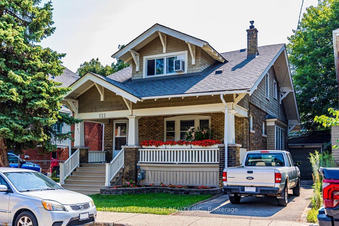 121 Eastbourne Avenue, Hamilton — Detached for sale, photo 1