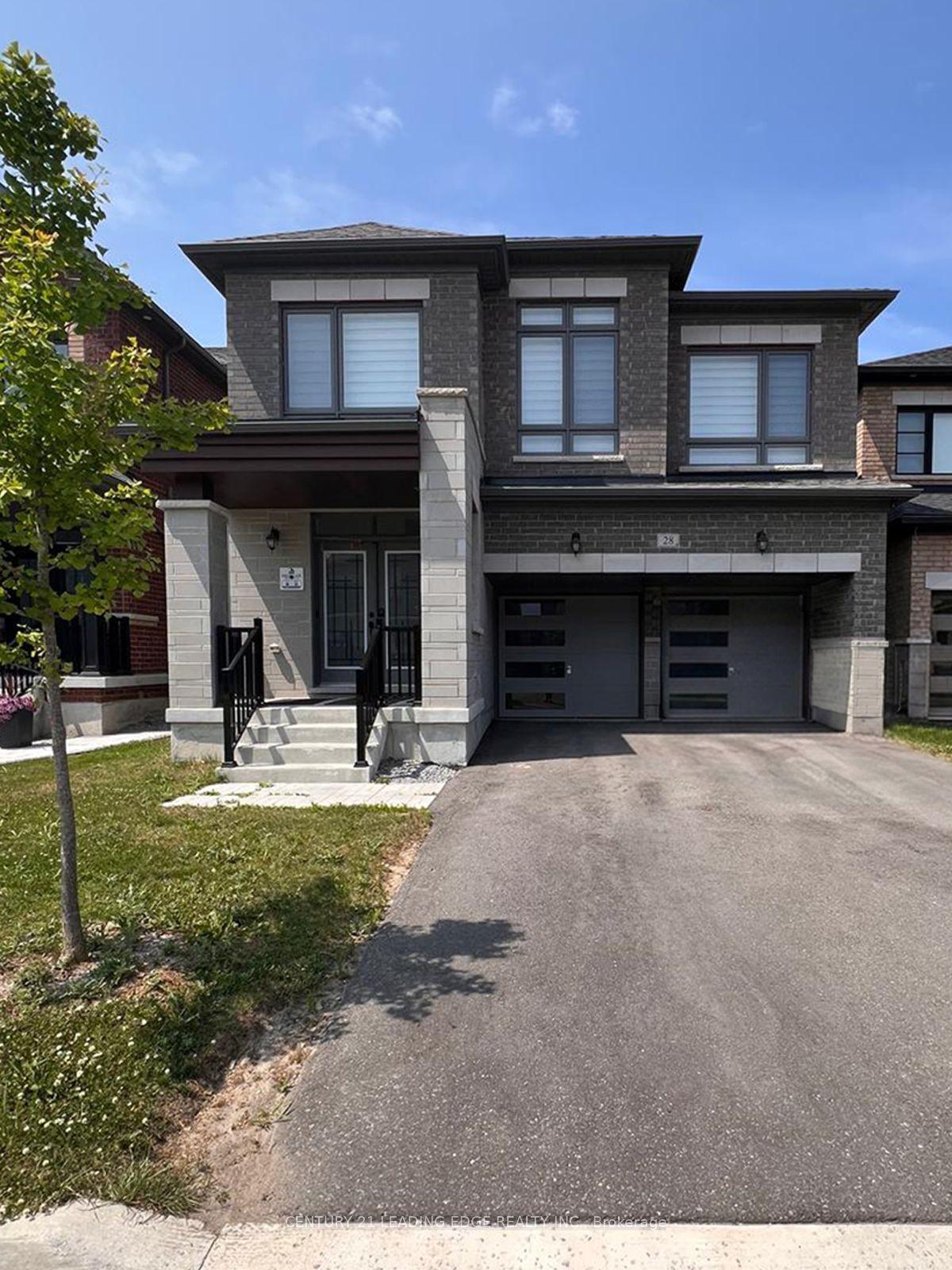 28 Vickery Street, Whitby — Detached for lease, photo 1