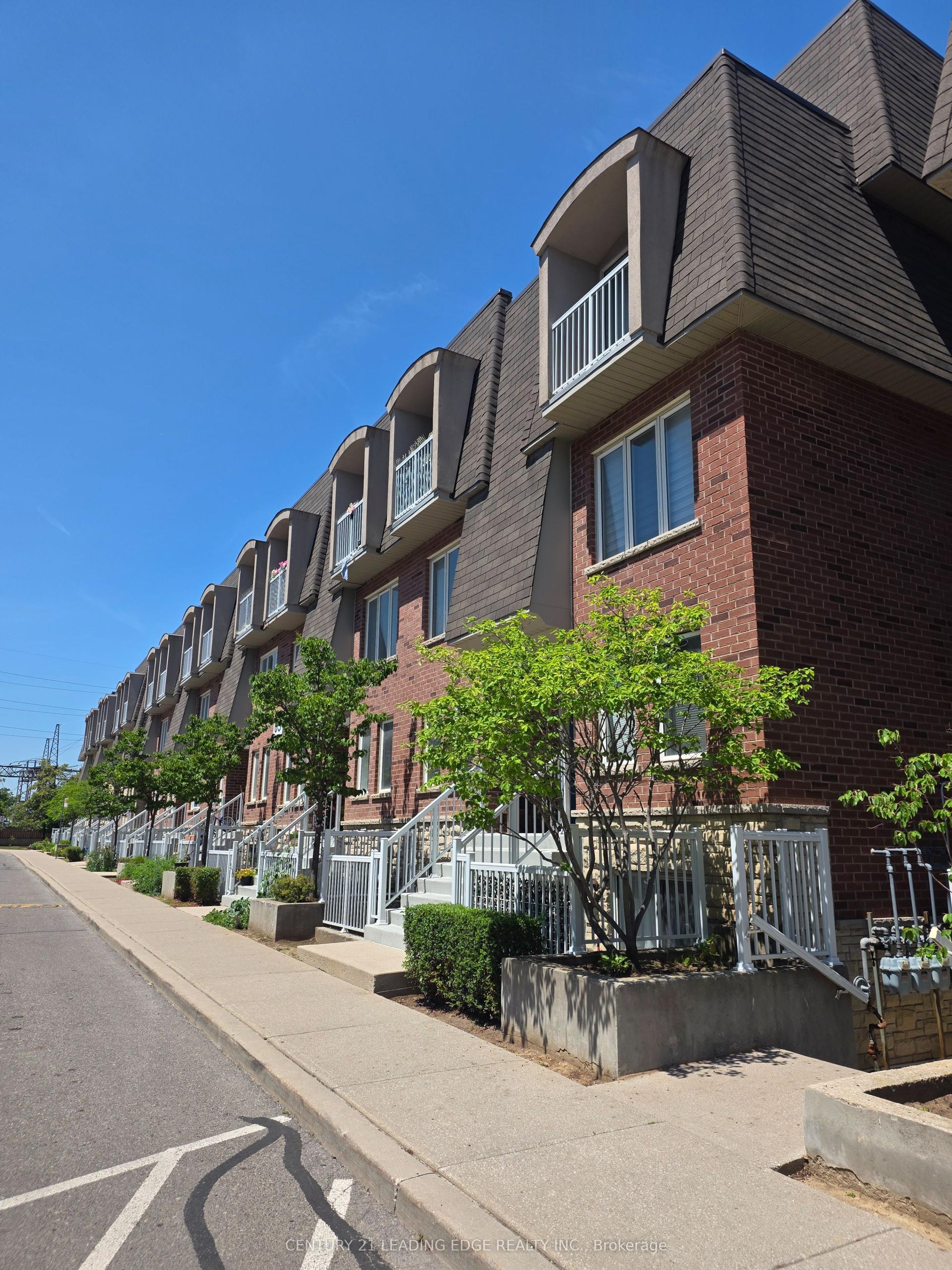 65 Turntable Crescent 88 #88, Toronto — Condo Town for lease, photo 1