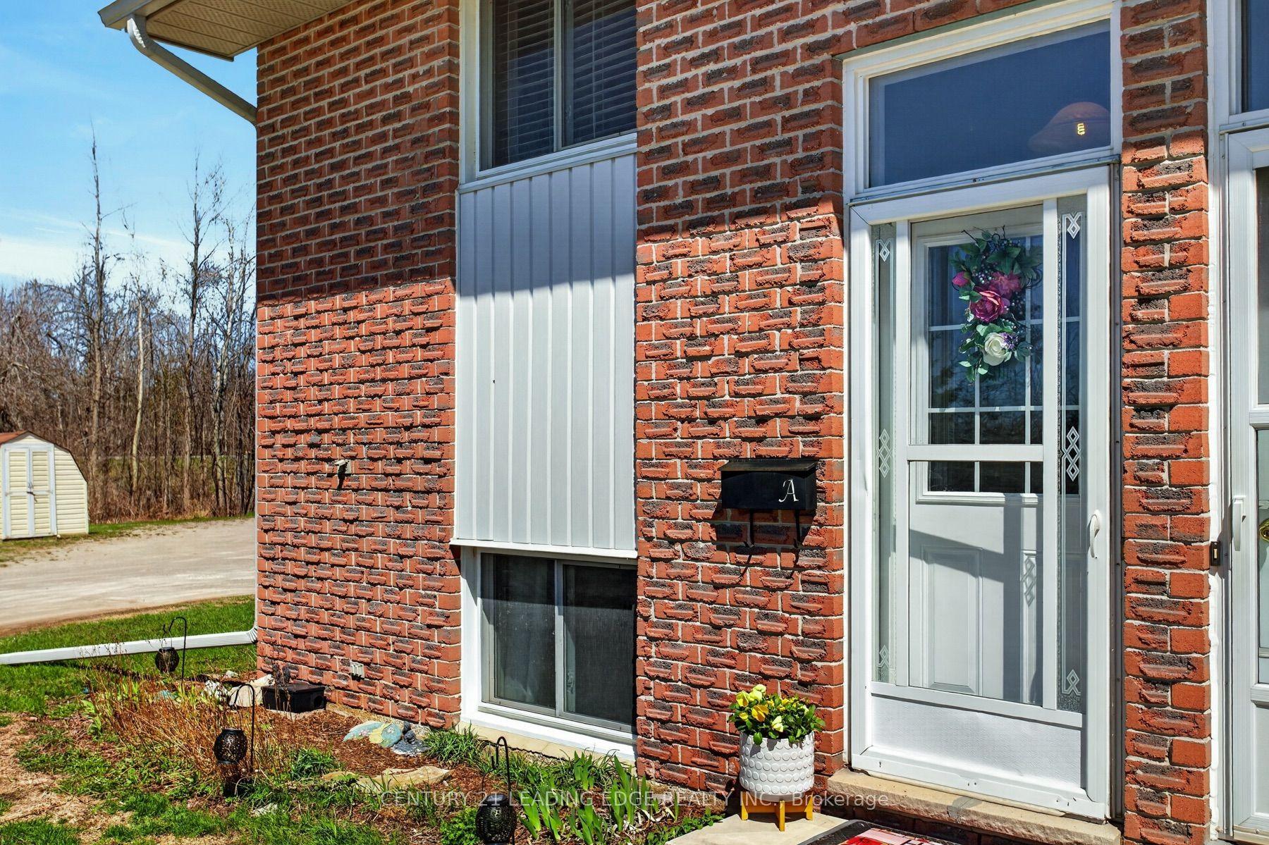 107 Rita Crescent A #A — photo 1