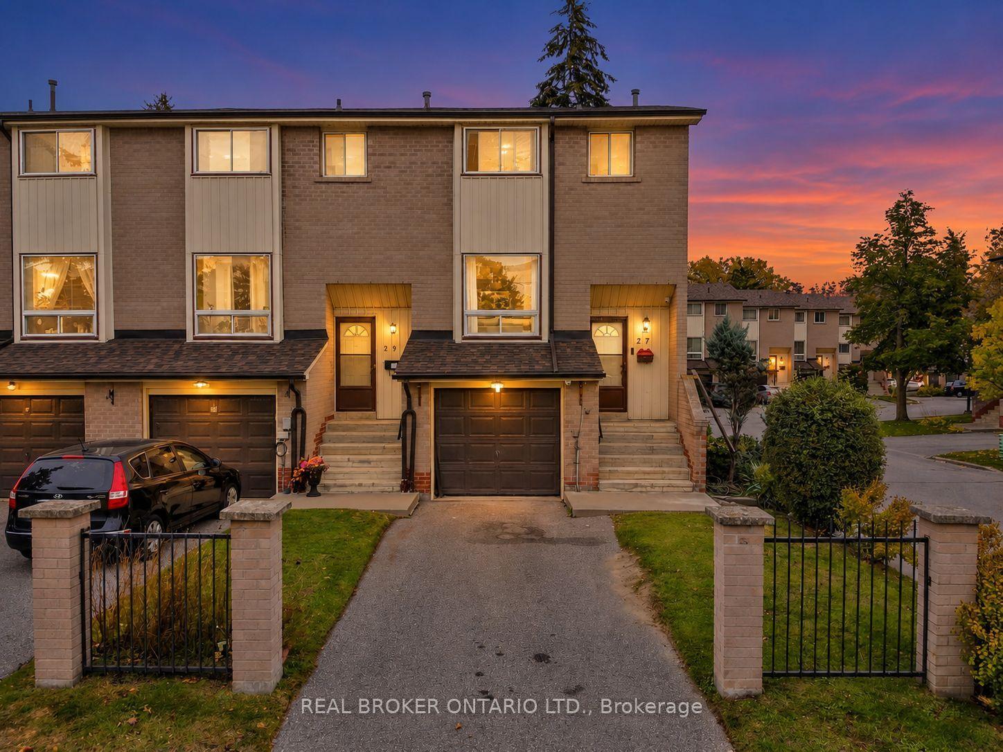 27 Collinsgrove Road, Toronto — Condo Town for sale, photo 1