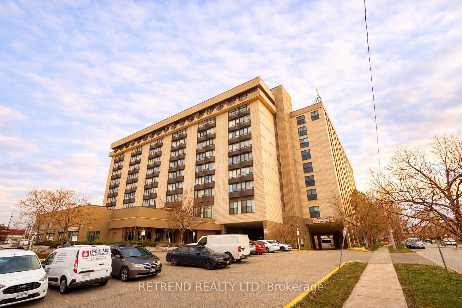 2737 Keele Street, Toronto — Condo for lease, photo 1