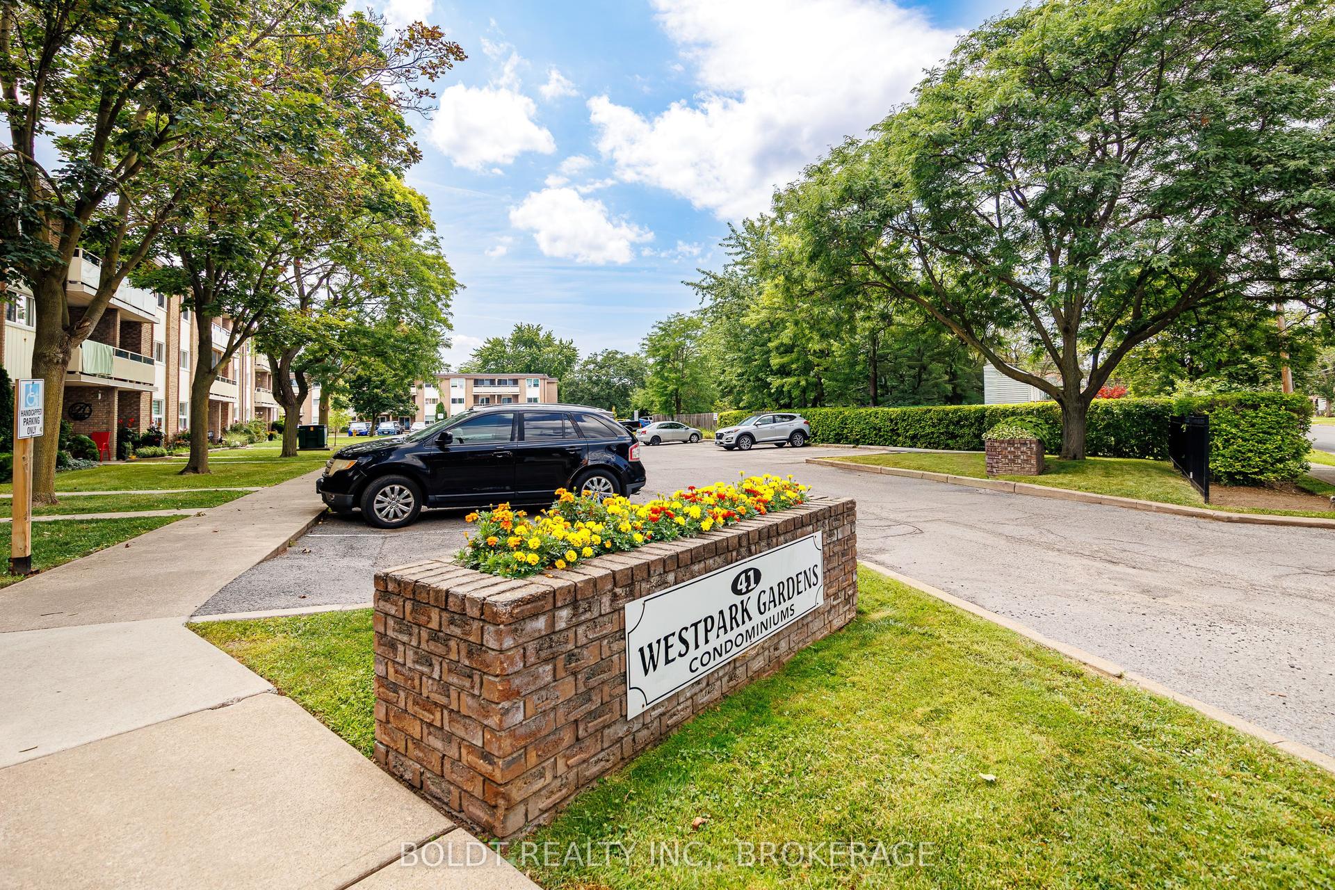 41 Rykert Street 209 #209, St. Catharines — Condo for sale, photo 1