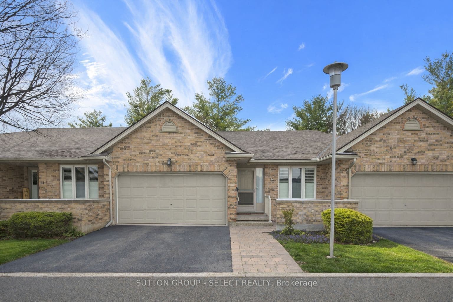 1241 Beaverbrook Avenue 10 #10 — photo 1