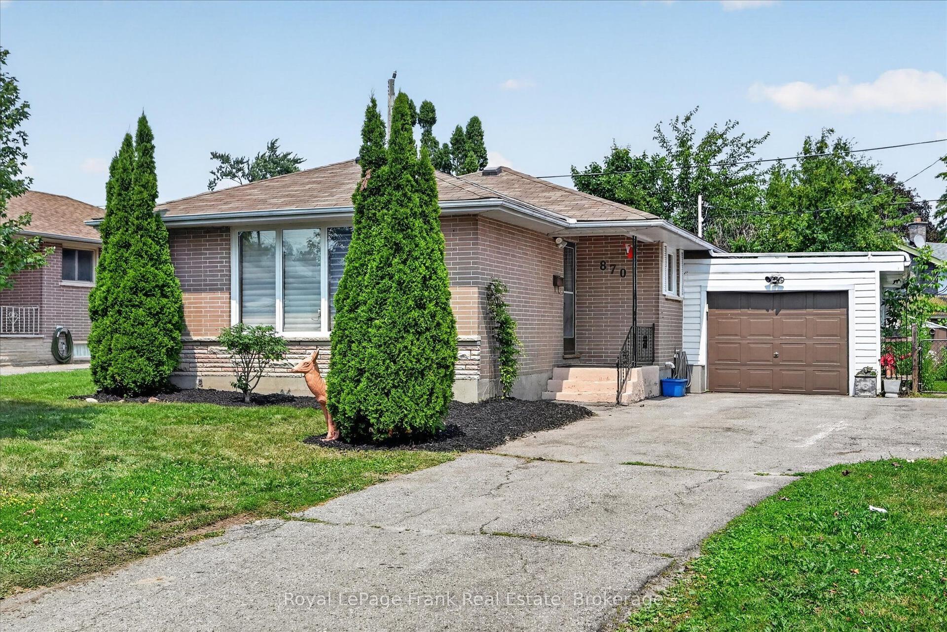 870 Hemlock Street, Peterborough — Detached for sale, photo 1
