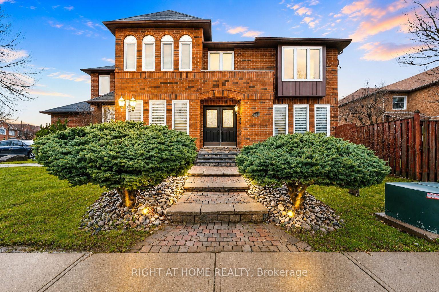 39 Banner Road, Brampton — Detached for sale, photo 1