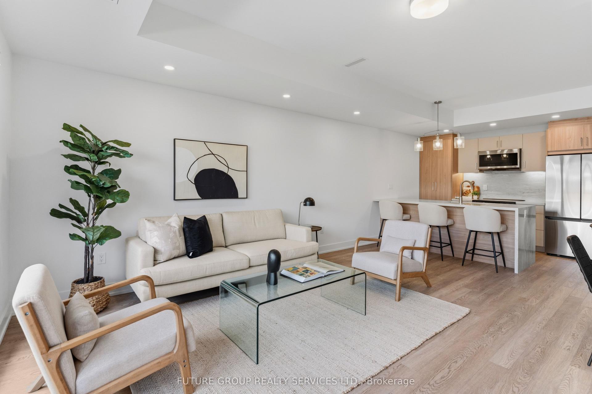 86 Kenwood Avenue Unit 2 #Unit 2 — photo 1