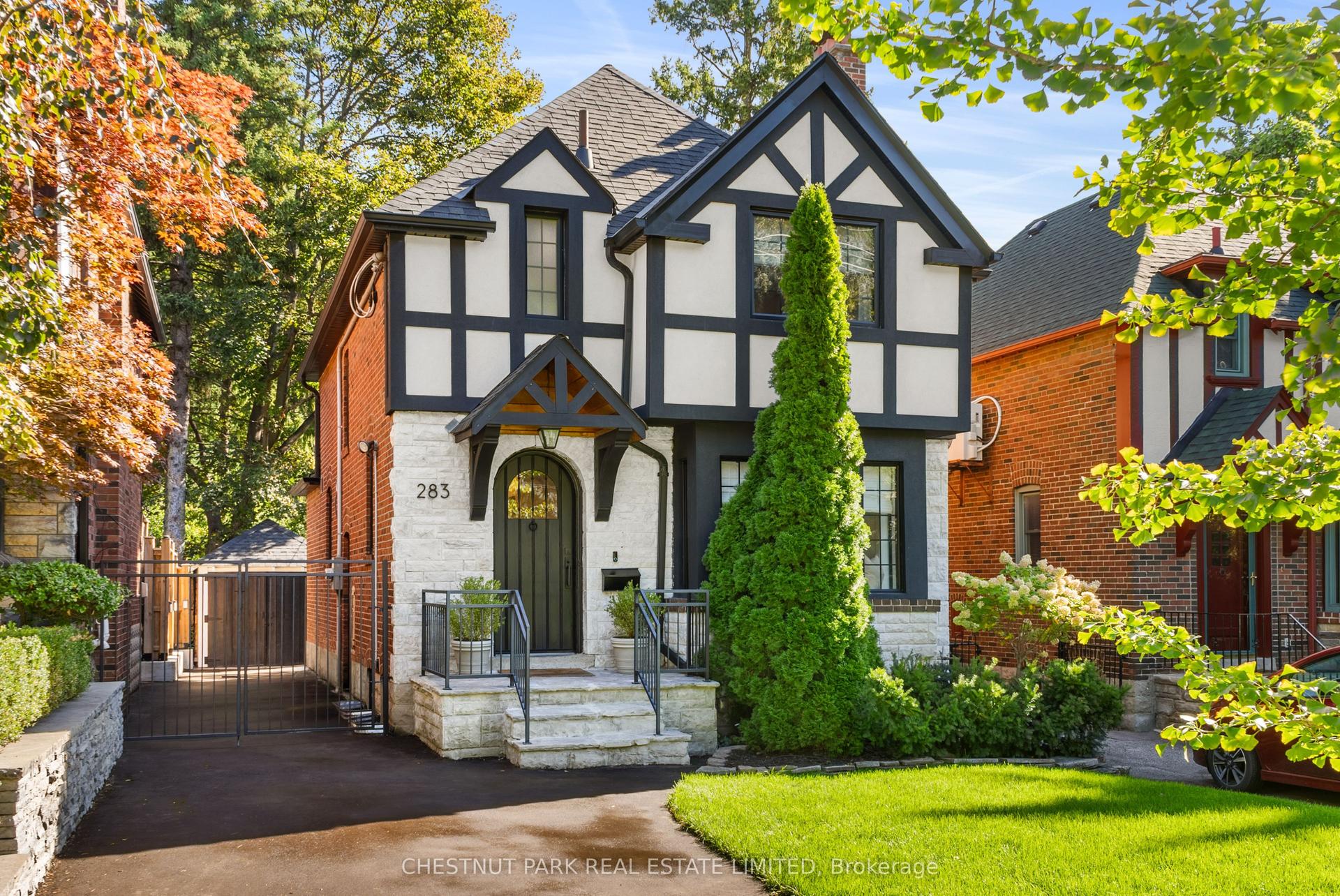 283 South Kingsway, Toronto — Detached for sale, photo 1