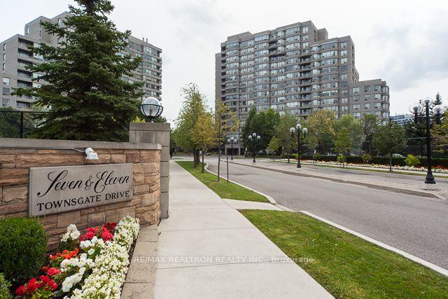 7 Townsgate Drive 1206 #1206 — photo 1