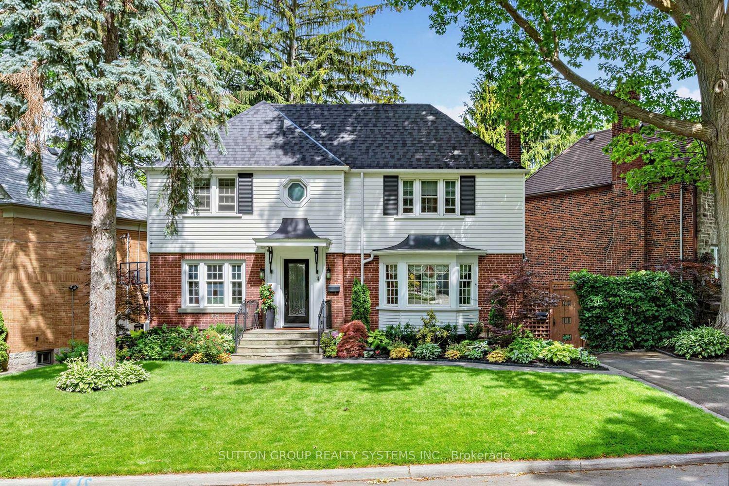 4 Brule Crescent, Toronto — Detached for sale, photo 1