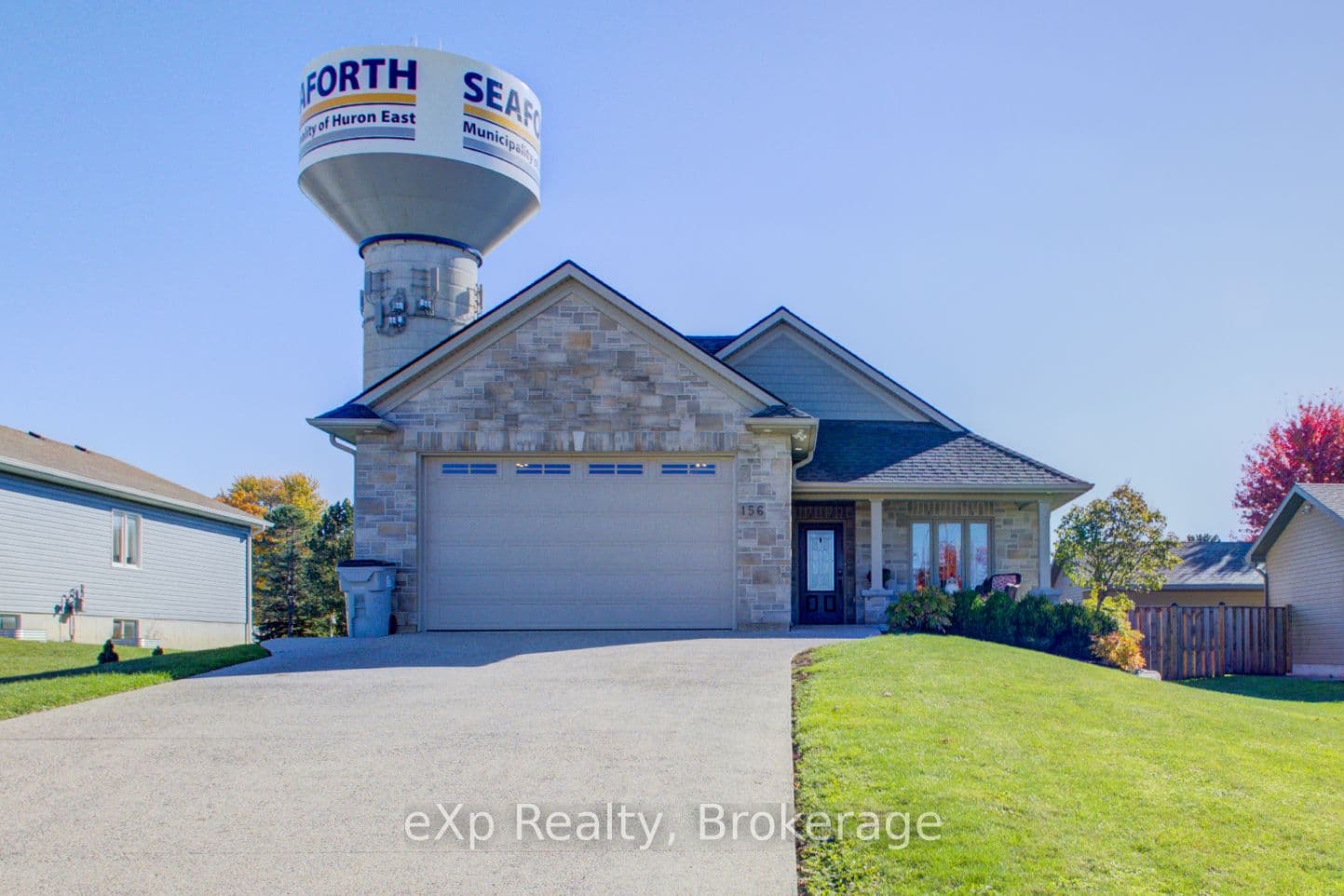 156 Sparling Street — photo 1