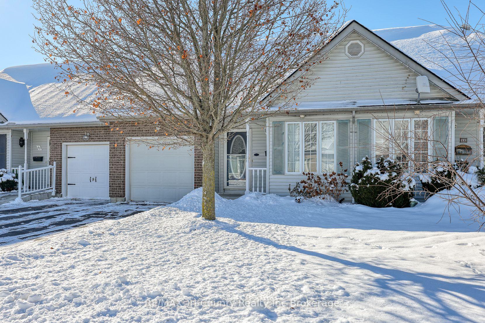 42 Jackson Court — photo 1