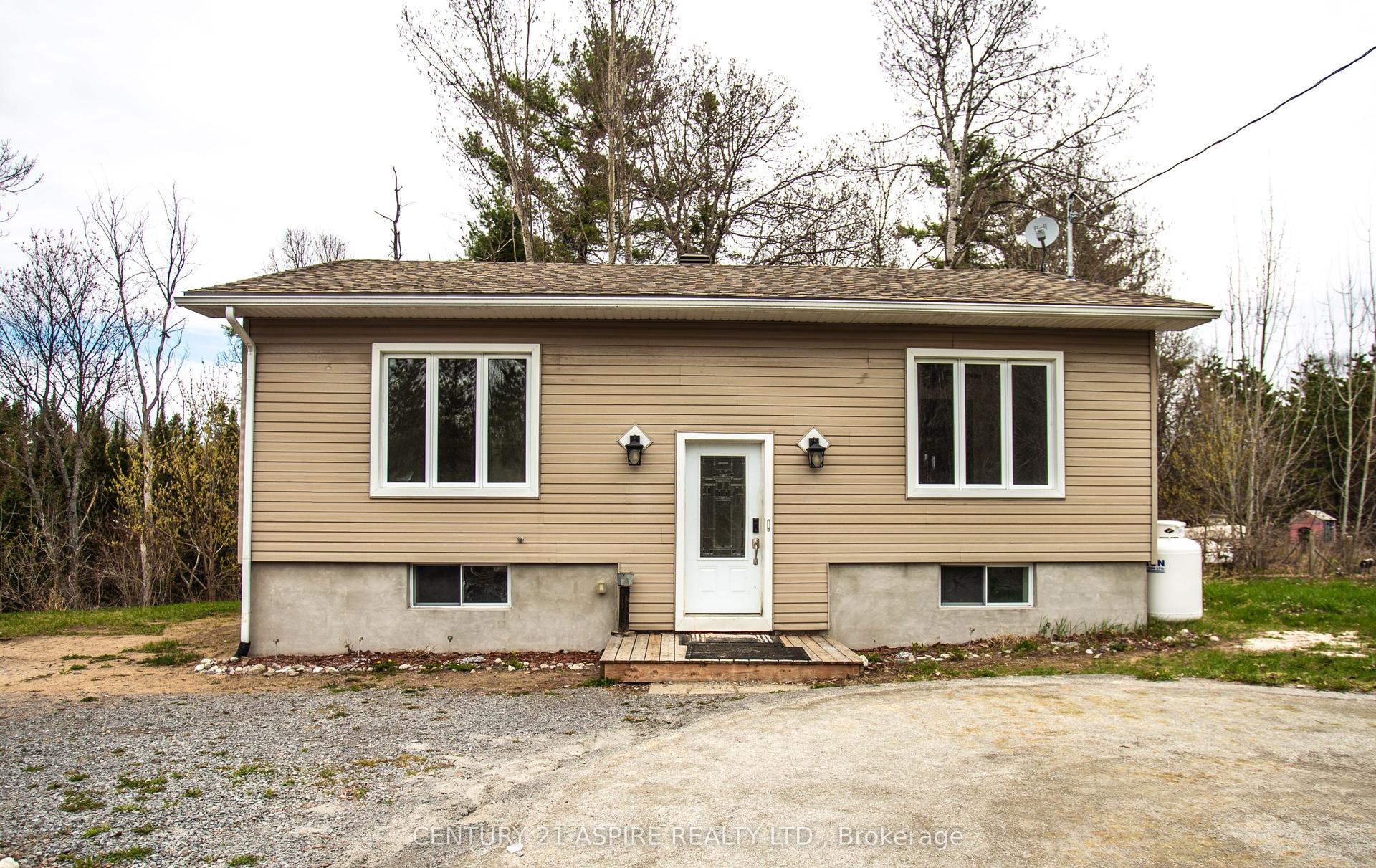 84 Sandy Beach Road — photo 1