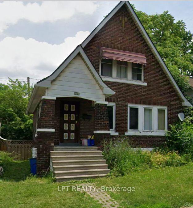 916 Felix Avenue, Windsor — Detached for sale, photo 1