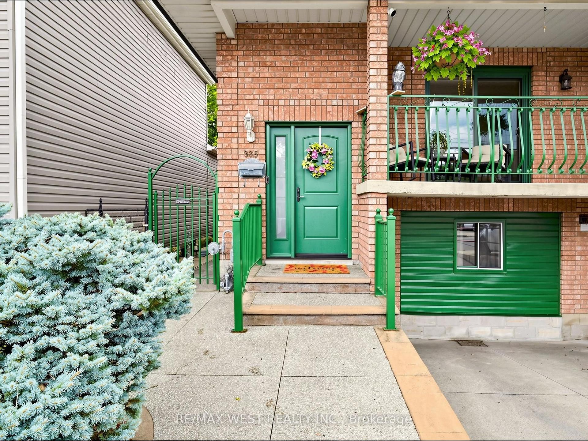 335 East Avenue N, Hamilton — Semi-Detached for sale, photo 1