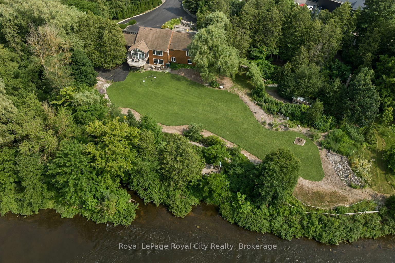 8060 Wellington 18 Road, Centre Wellington — Detached for sale, photo 1