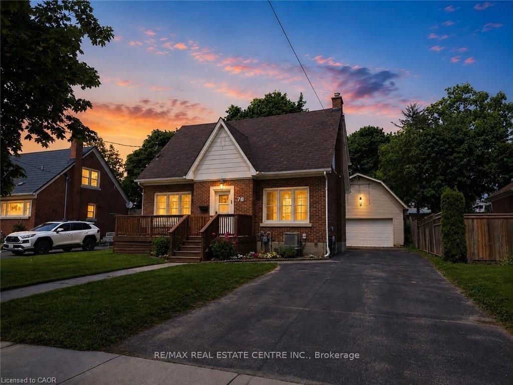 76 Brentwood Avenue — photo 1