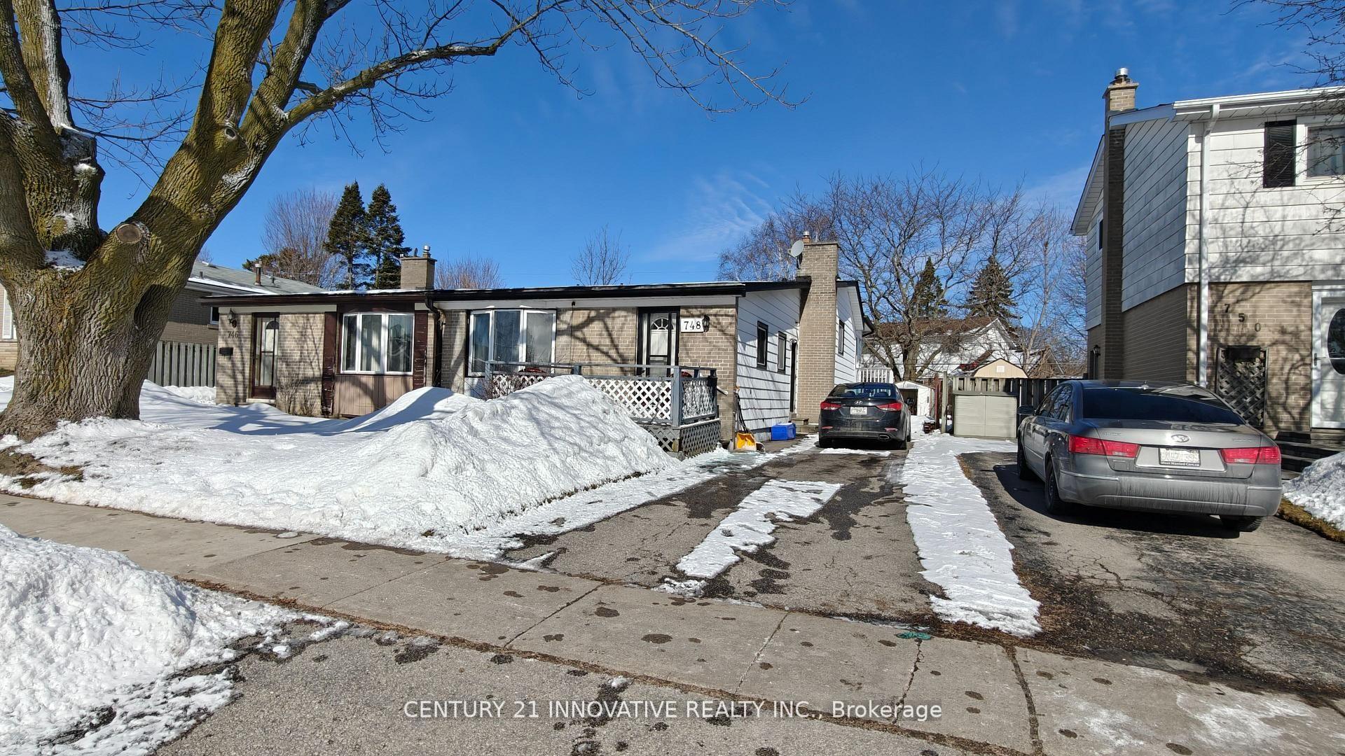 748 Krosno Boulevard — photo 1