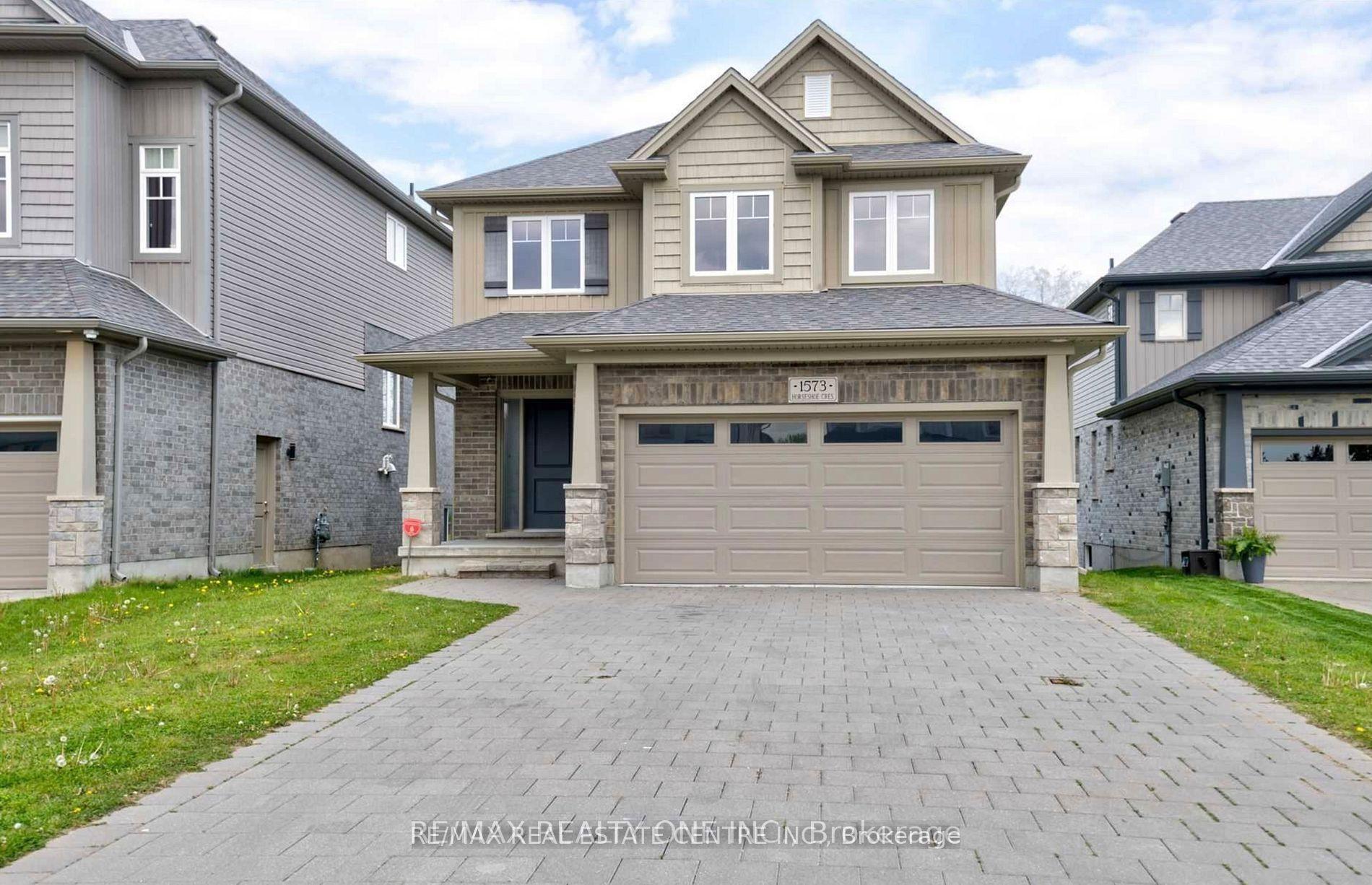 1573 Horseshoe Crescent Lower #Lower — photo 1
