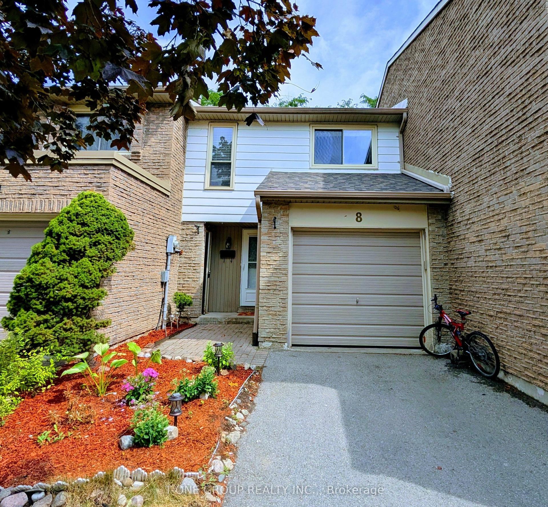 8 Camelot Way, Markham — Condo Town for lease, photo 1