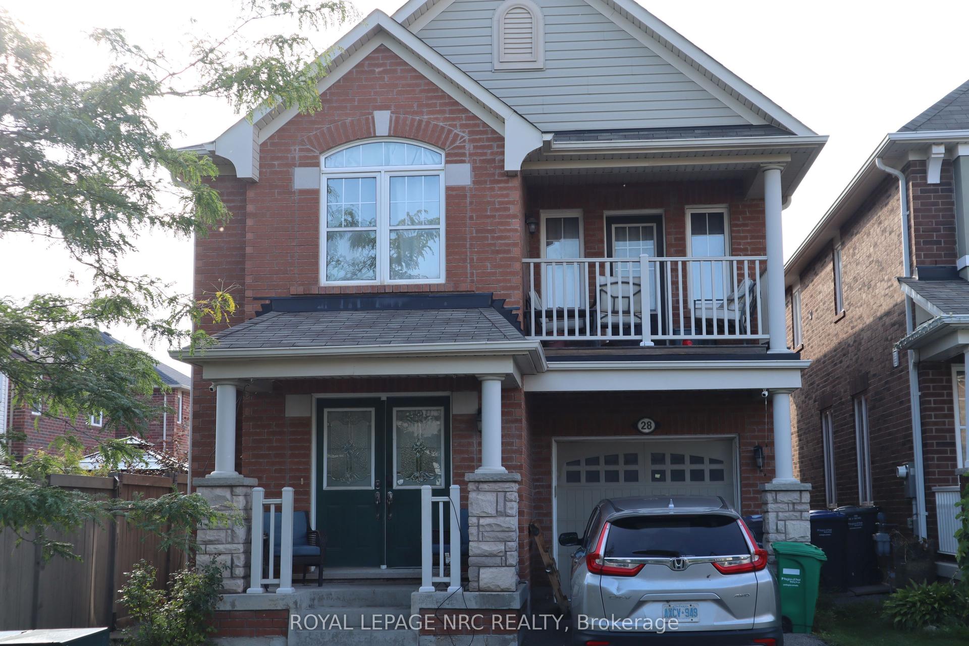 28 Dulverton Drive, Brampton — Detached for sale, photo 1