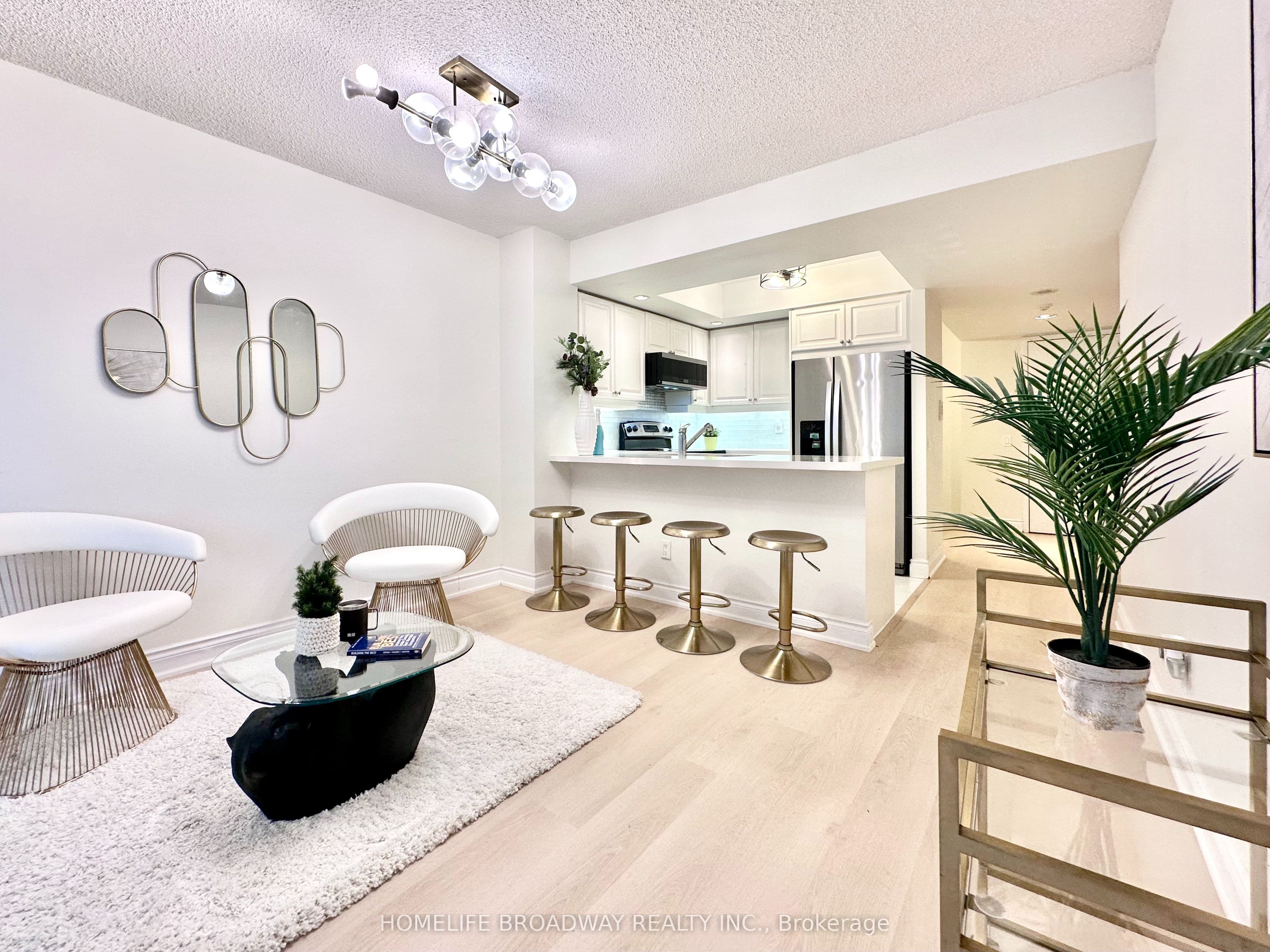 15 Northtown Way 521 #521 — photo 1