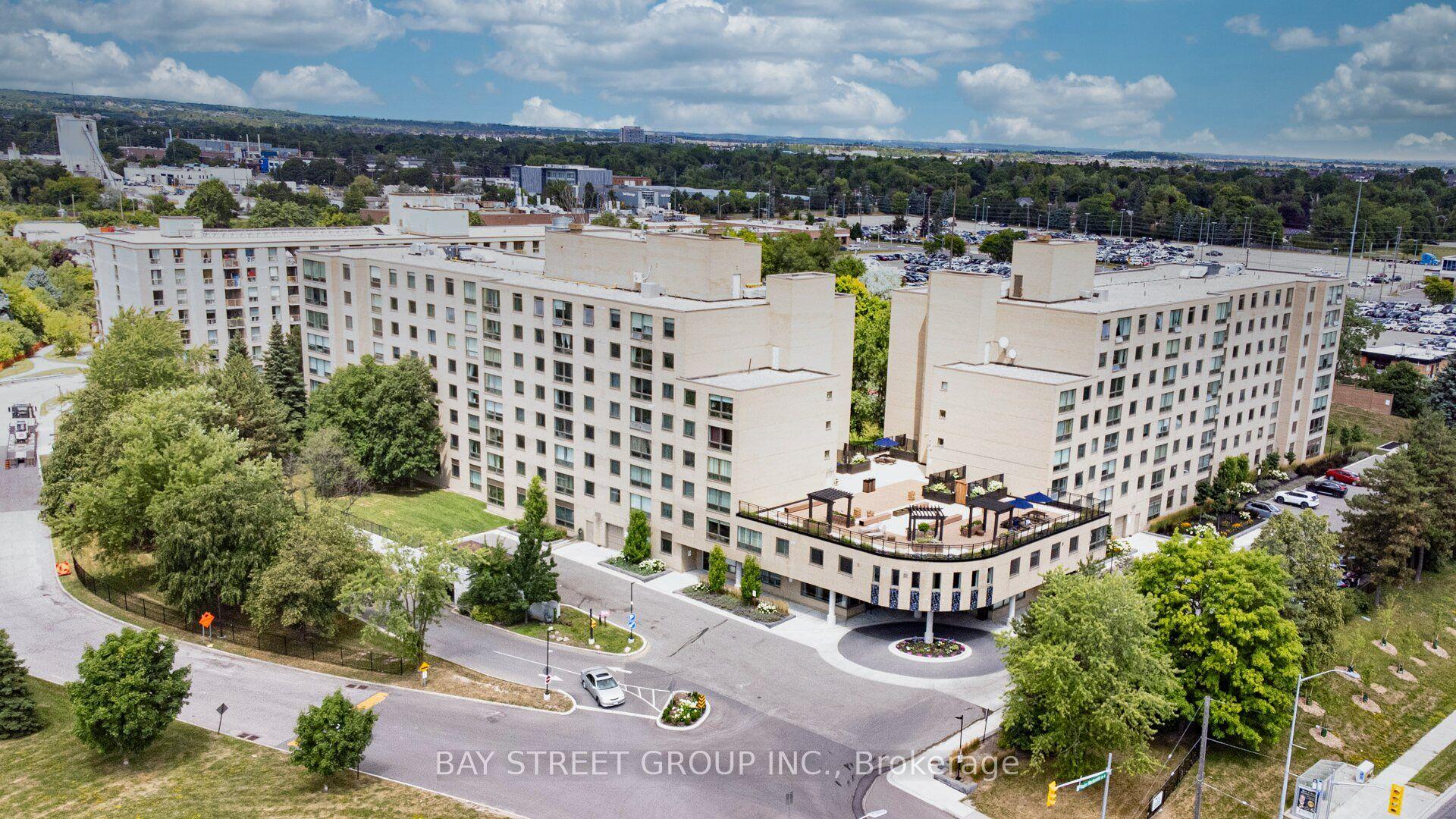 326 Major Mackenzie Drive E 102 #102, Richmond Hill — Condo for lease, photo 1