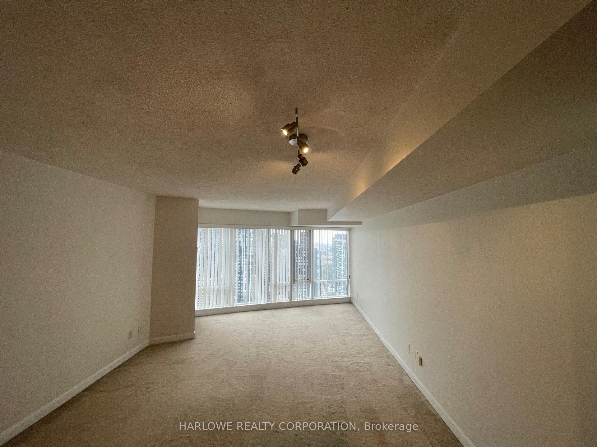 210 Victoria Street 3202 #3202, Toronto — Condo for lease, photo 1