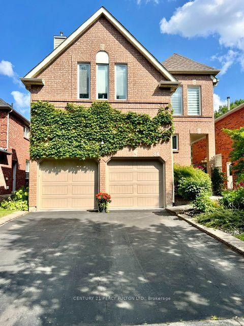 84 Loraview Lane, Aurora — Detached for sale, photo 1