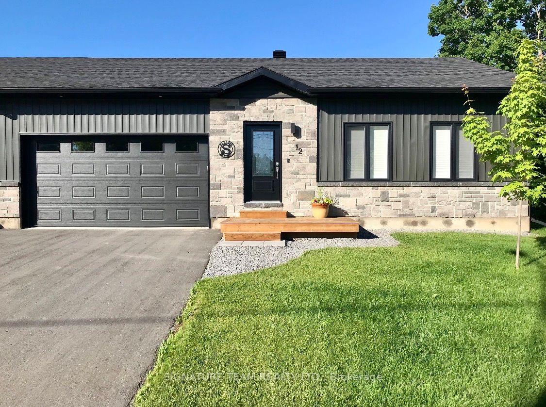 12 Simpson Street — photo 1