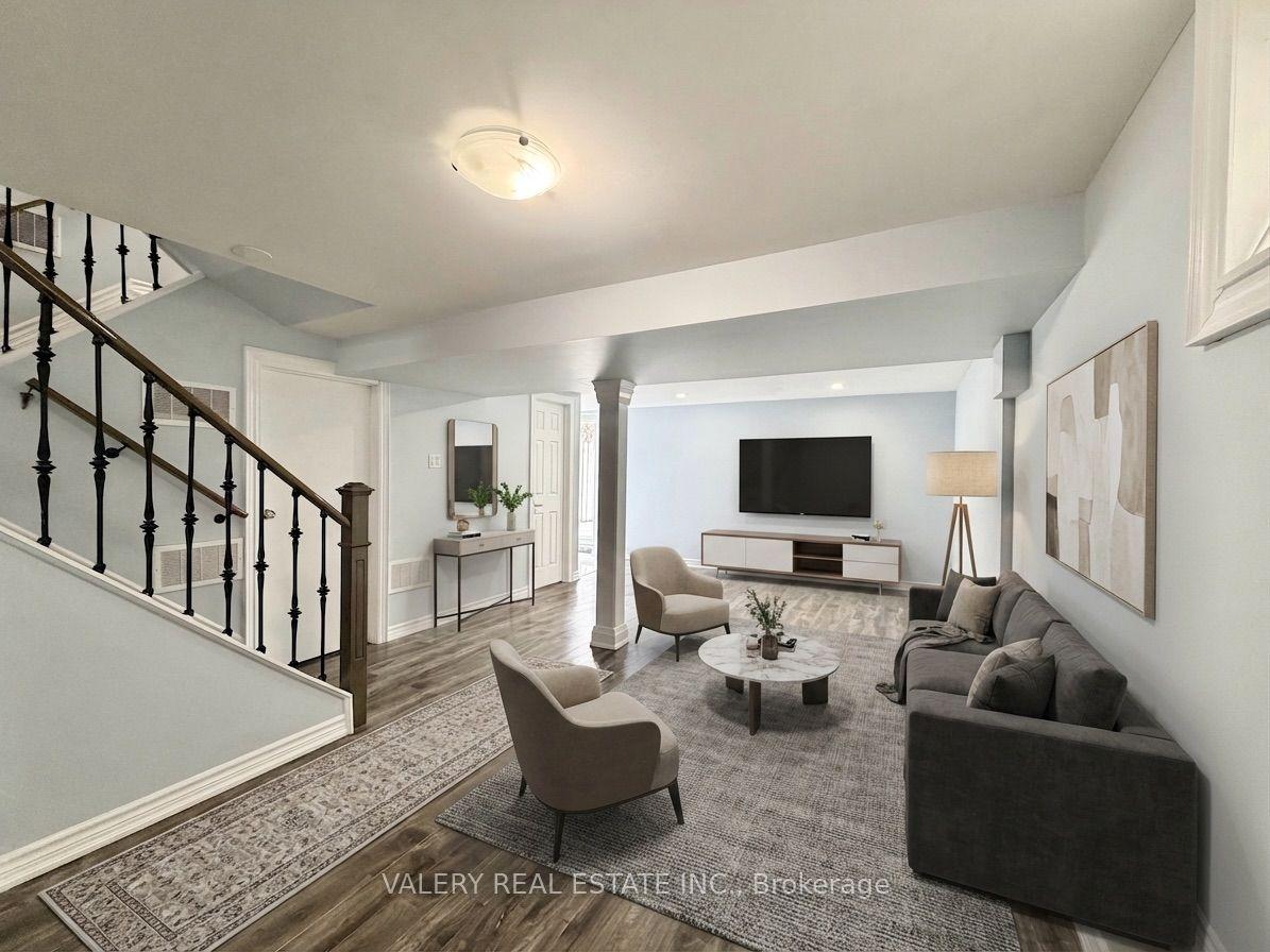 72 Dantek Crescent Main Floor #Main Floor — photo 1