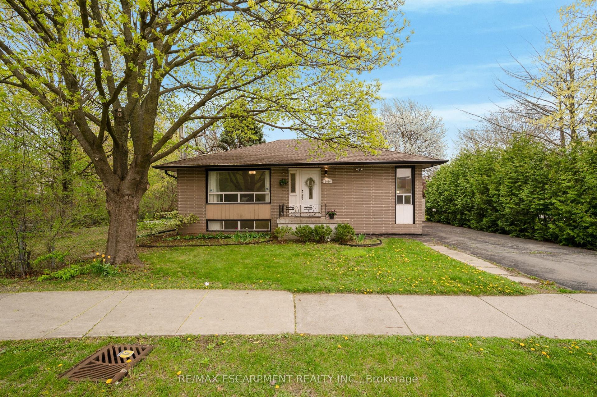 2076 Constance Drive — photo 1