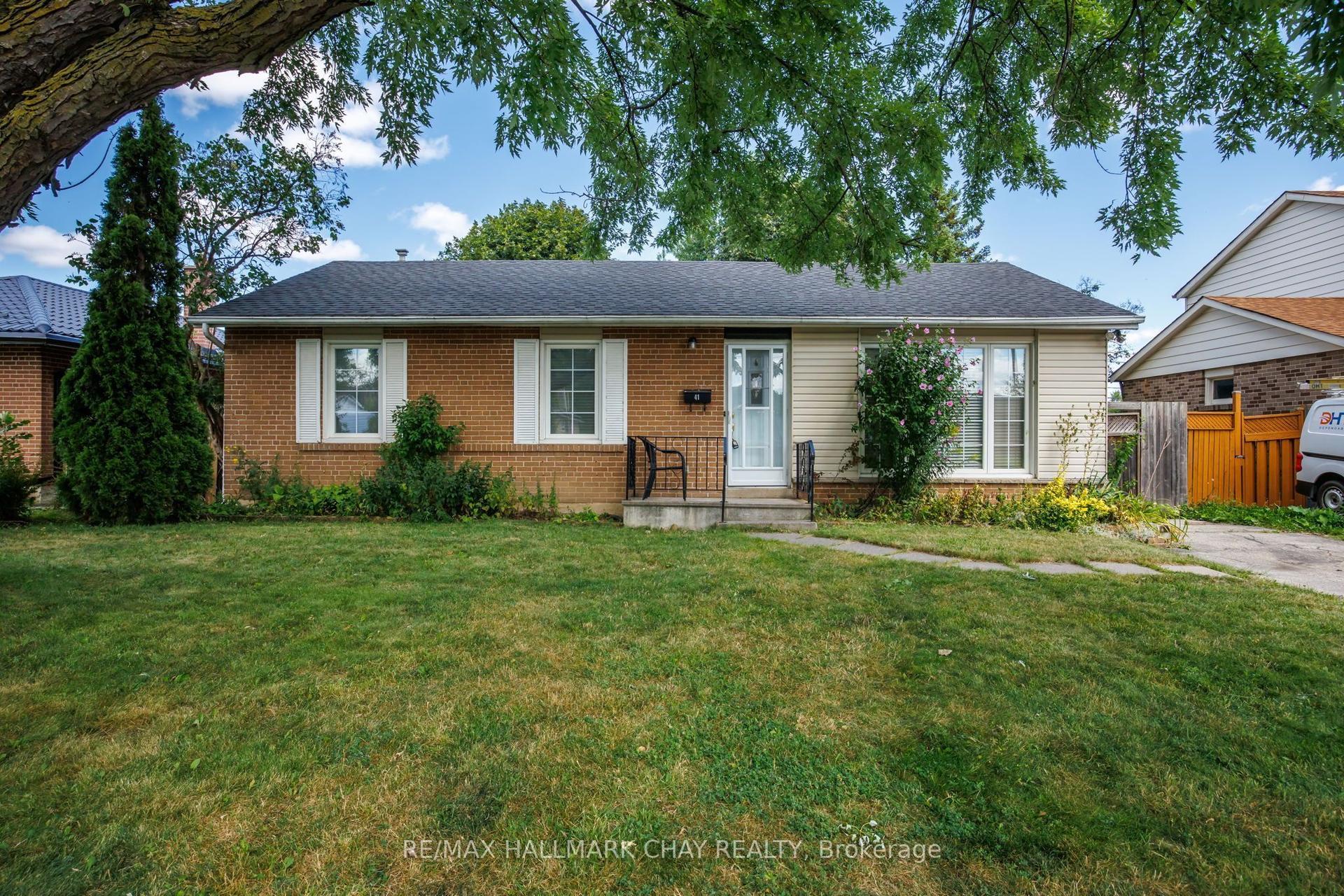 41 Aberdeen Crescent, Brampton — Detached for sale, photo 1