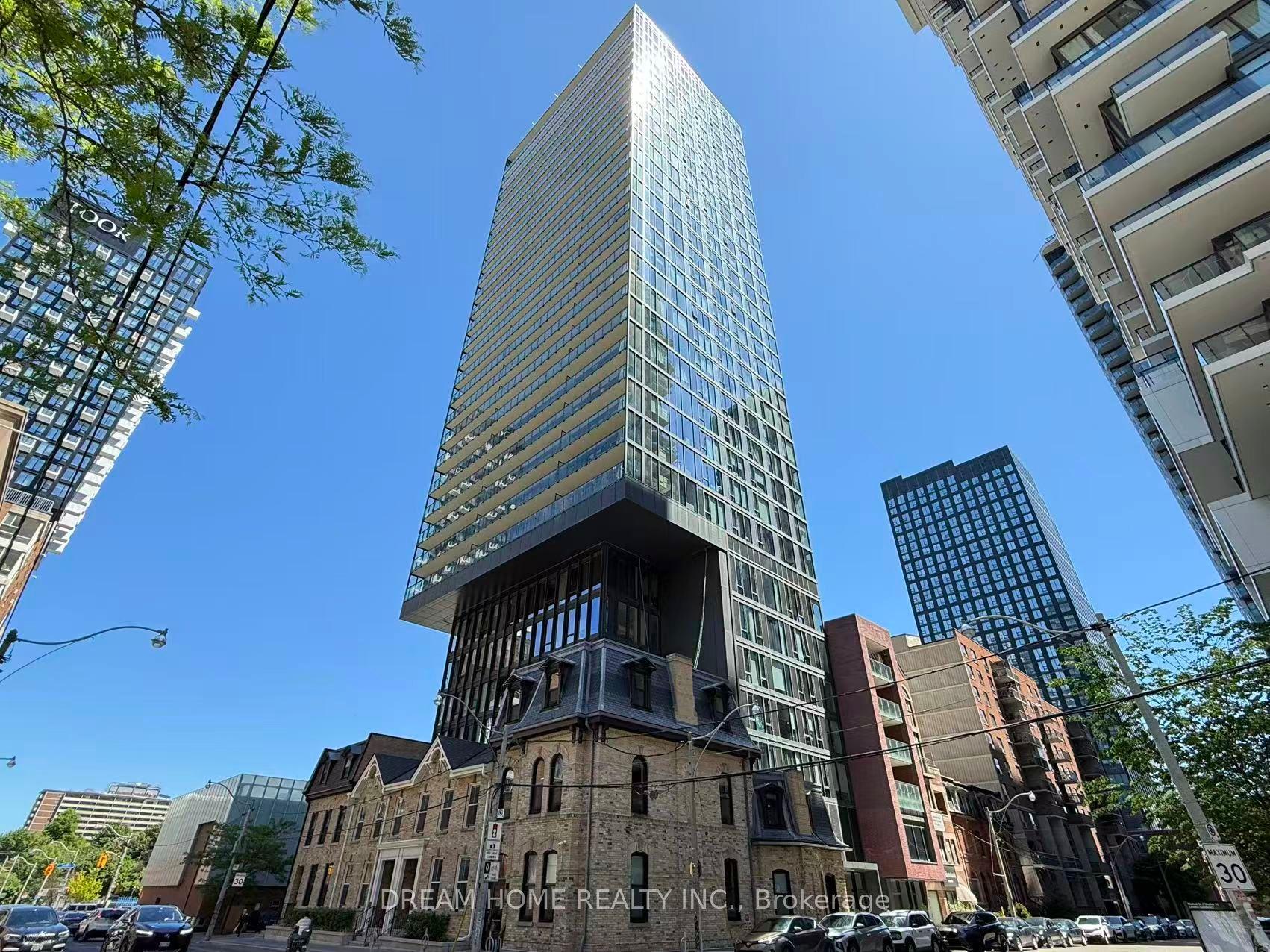 47 Mutual Street 807 #807 — photo 1