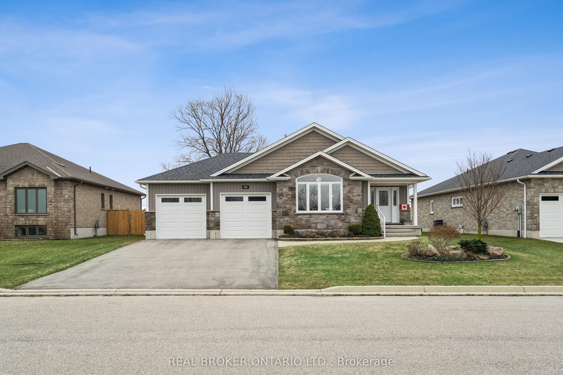 480 Grand Trunk Street — photo 1