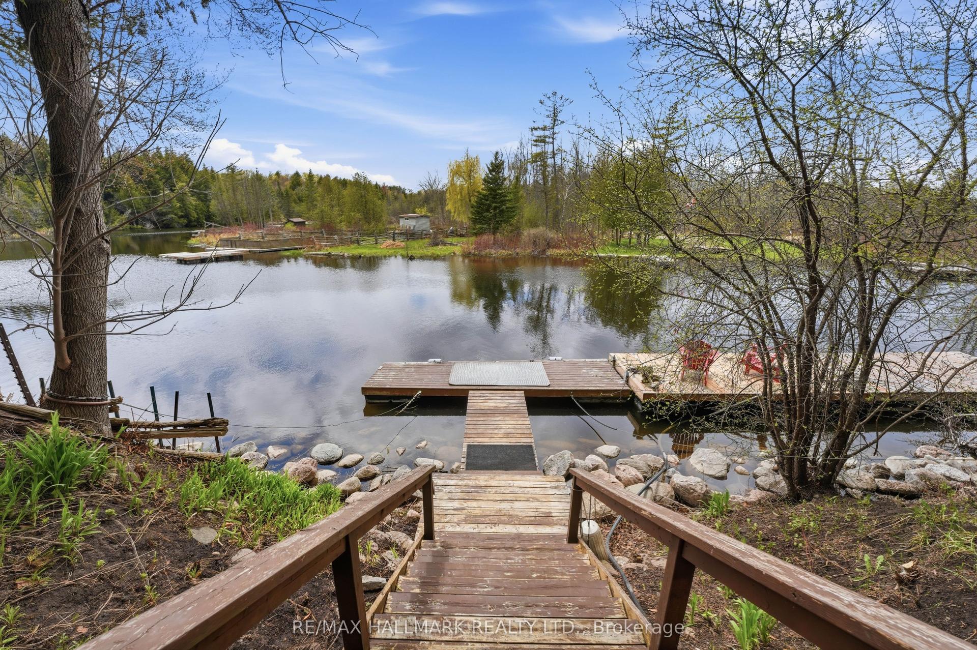 104 Riverbank Drive — photo 1